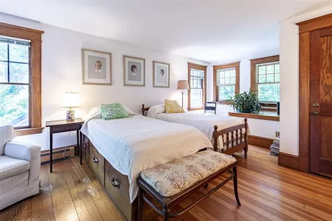 5 Dorrance Place Hanover NH 03755