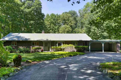 14 Nancy Lane Bedford NH 03110