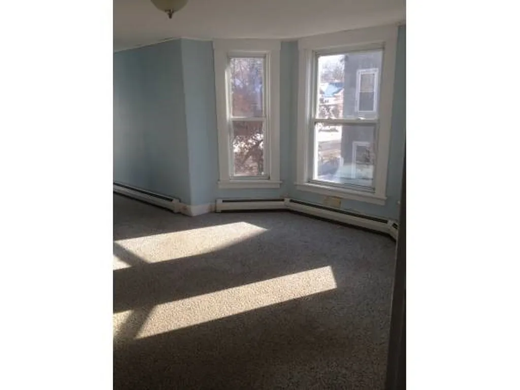 74 Atkinson Street Rockingham VT 05101