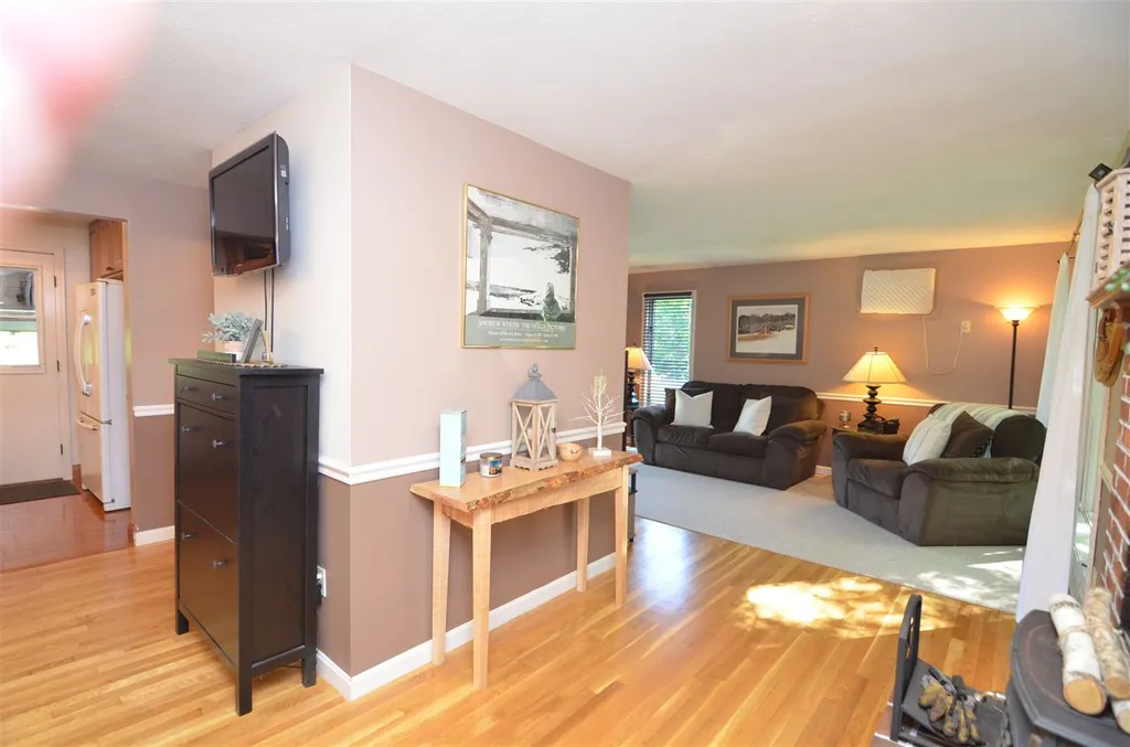 8 Susan Lane Concord NH 03301
