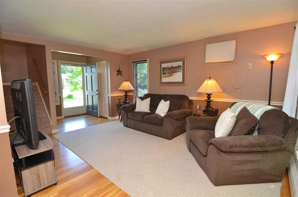 8 Susan Lane Concord NH 03301