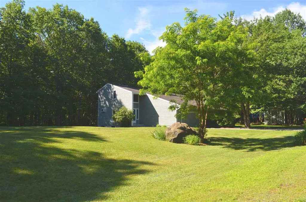 8 Susan Lane Concord NH 03301