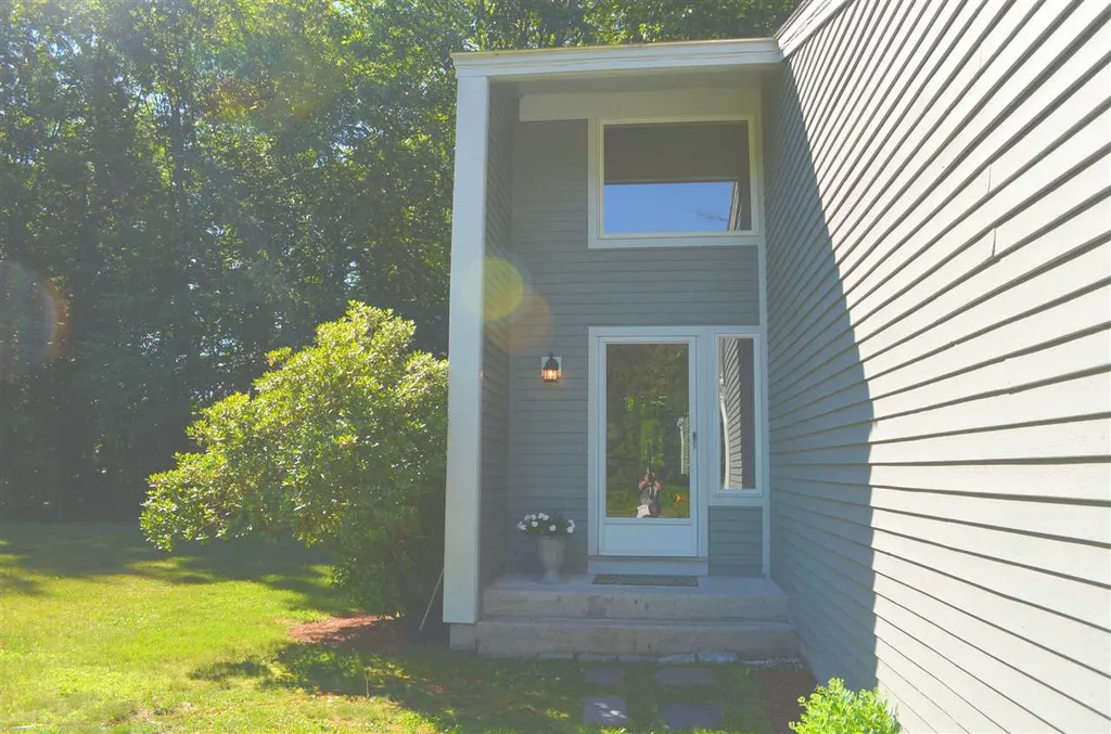 8 Susan Lane Concord NH 03301