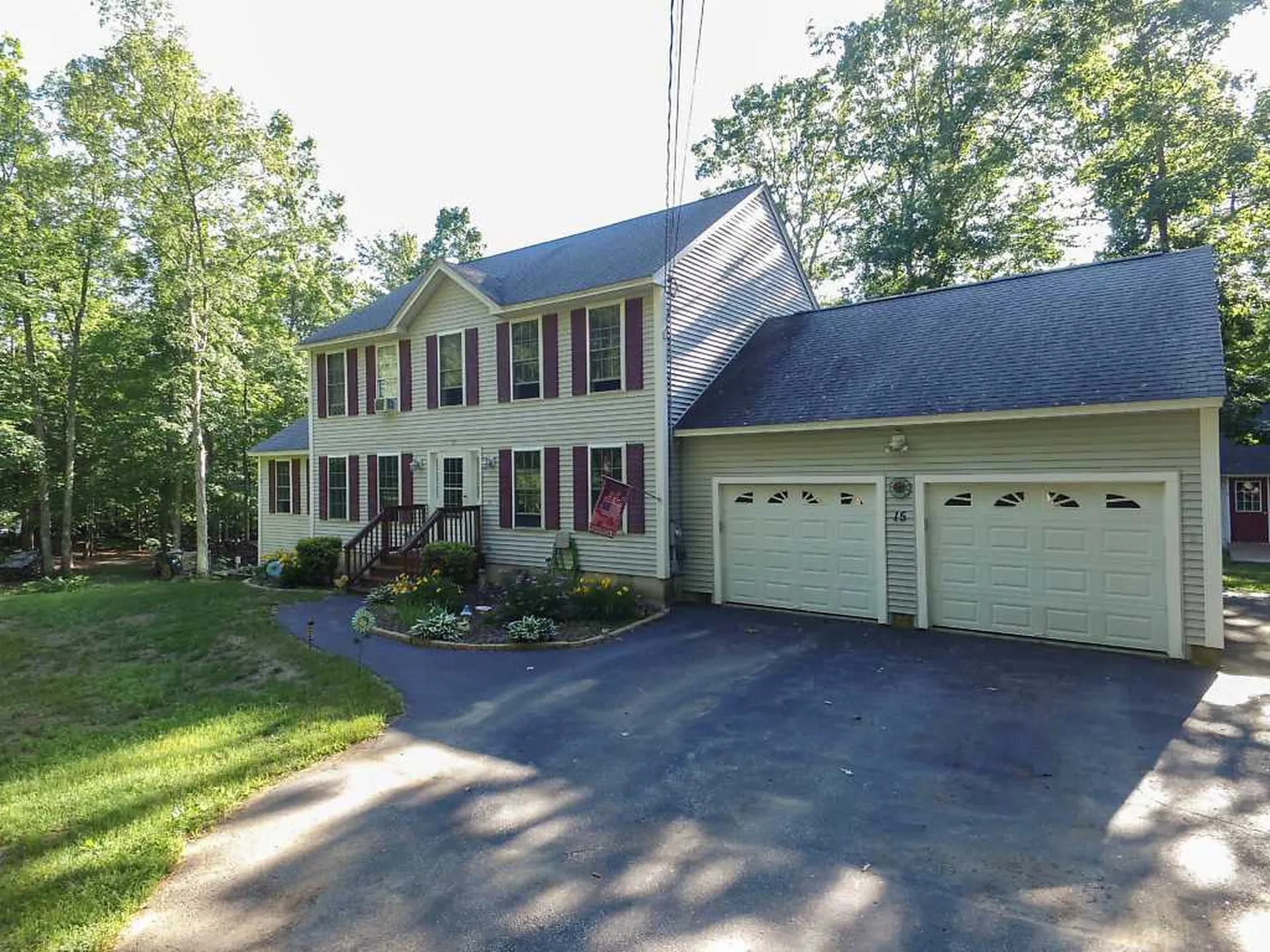 15 Ledgewood Lane Epping NH 03042