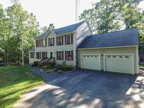 15 Ledgewood Lane Epping NH 03042