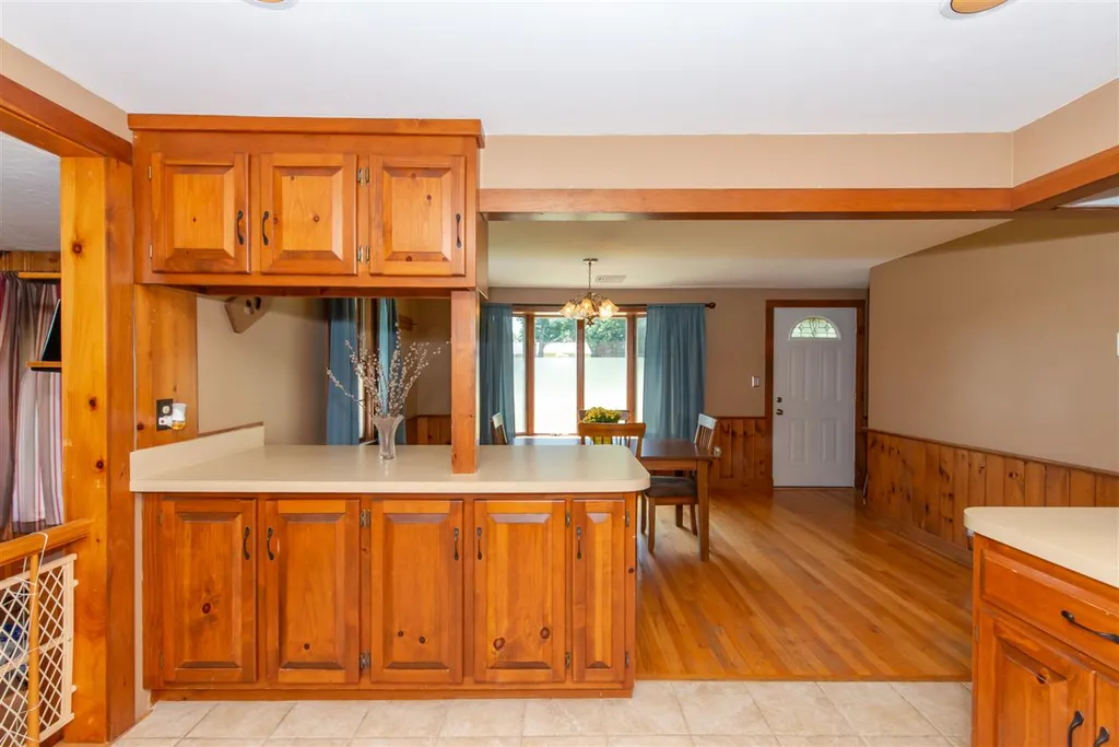 123 Winnicutt Road Stratham NH 03885
