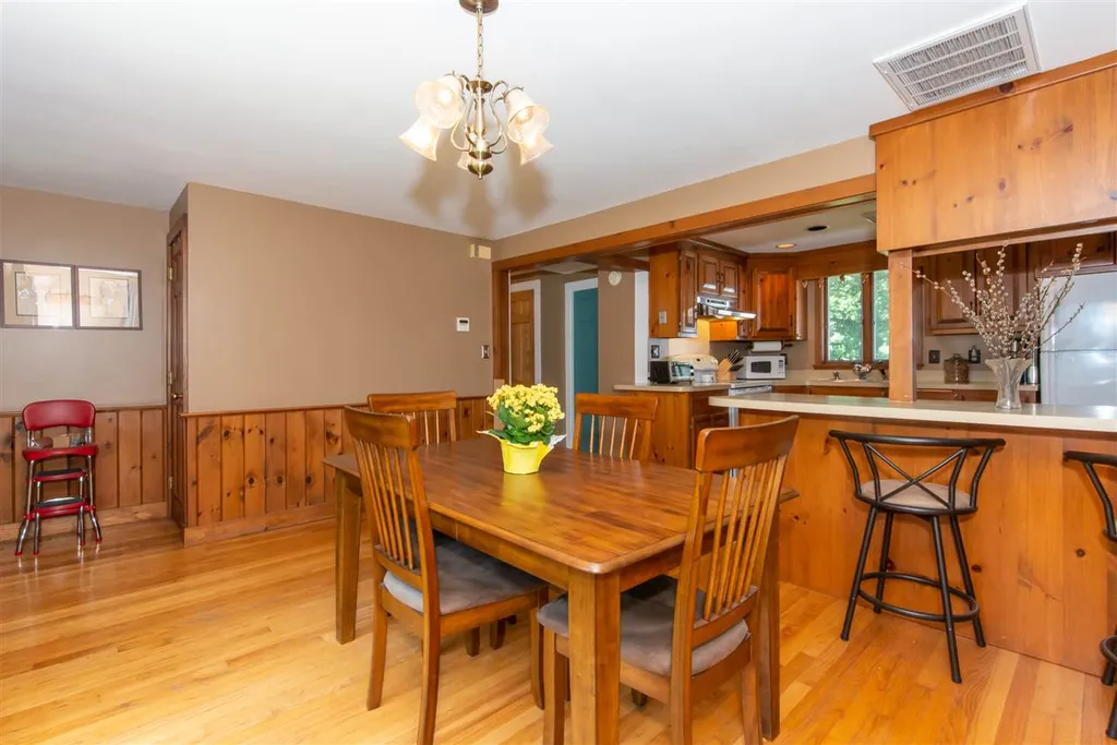 123 Winnicutt Road Stratham NH 03885