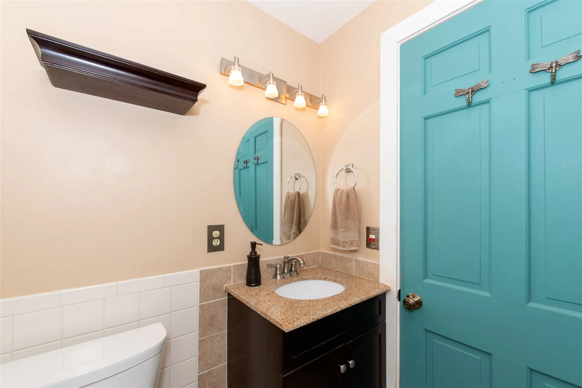 123 Winnicutt Road Stratham NH 03885