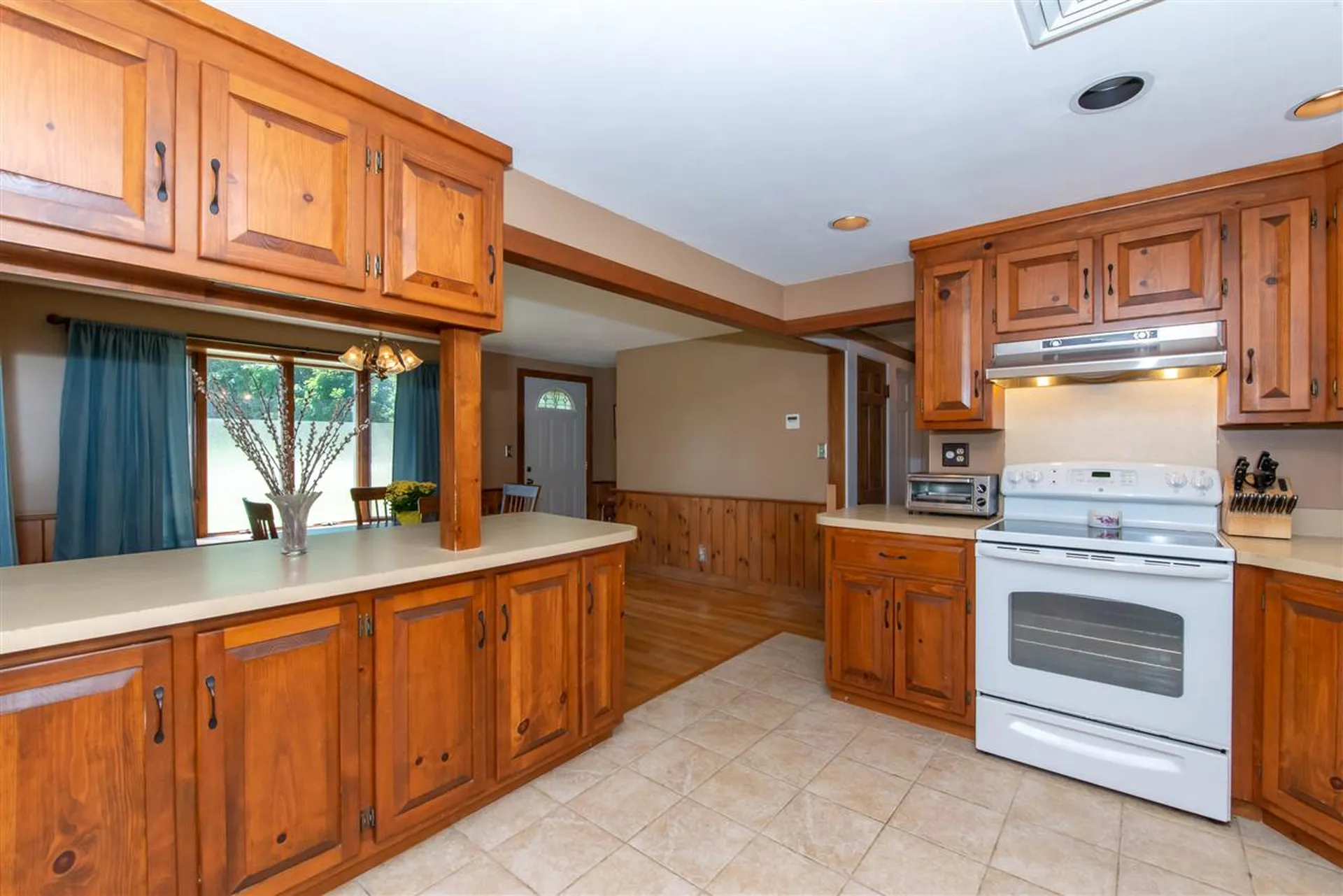 123 Winnicutt Road Stratham NH 03885
