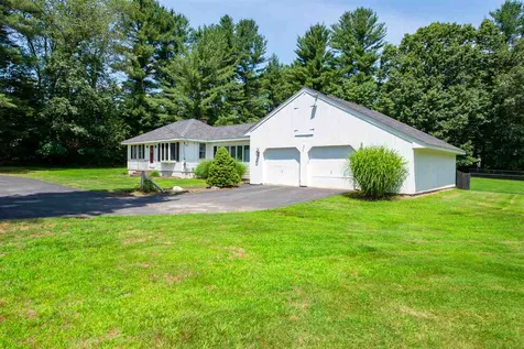 123 Winnicutt Road Stratham NH 03885
