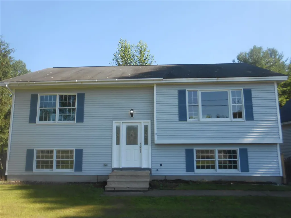19 Stackpole Road Somersworth NH 03878