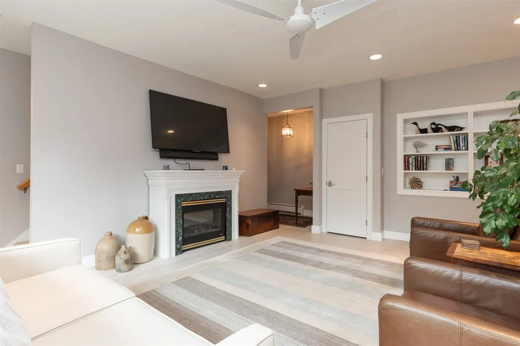 121 Daniel Street Portsmouth NH 03801