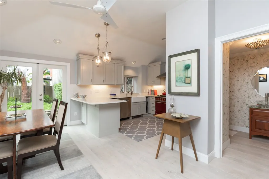 121 Daniel Street Portsmouth NH 03801