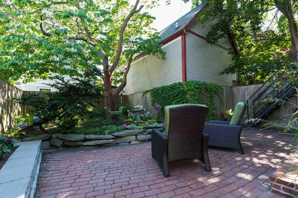 121 Daniel Street Portsmouth NH 03801