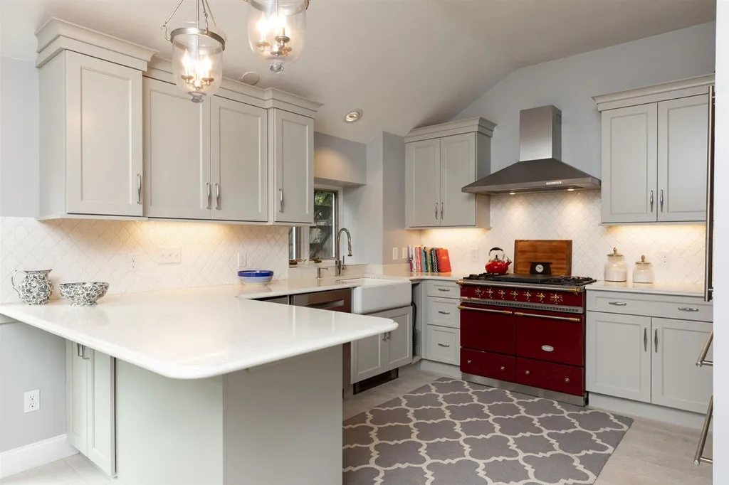 121 Daniel Street Portsmouth NH 03801