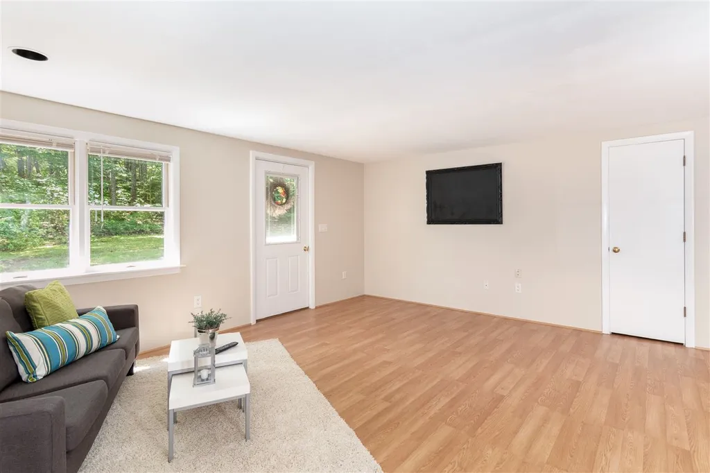 156 Parsons Hill Road Strafford NH 03884