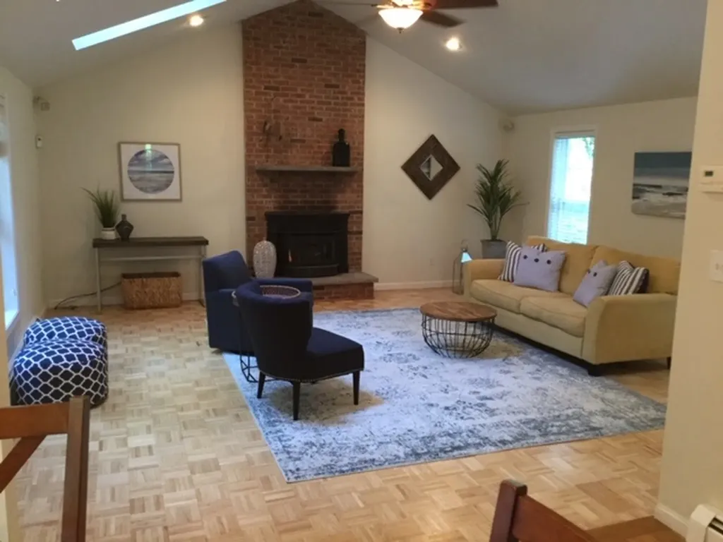 20 Heritage Drive Hampton NH 03842