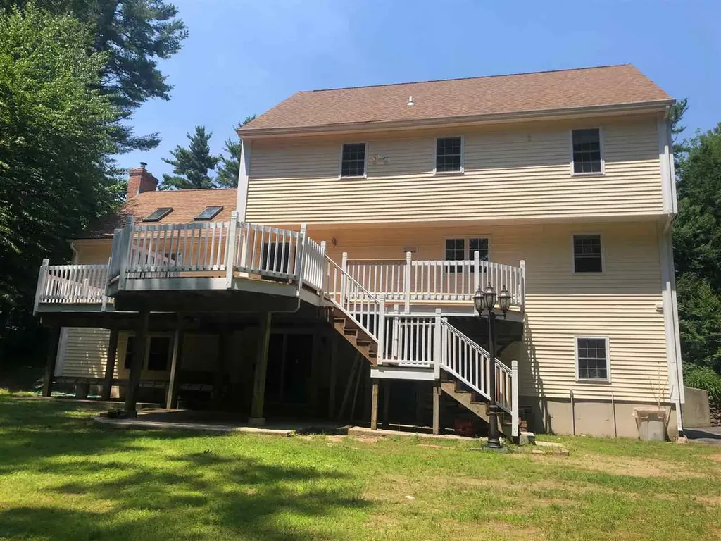 20 Heritage Drive Hampton NH 03842