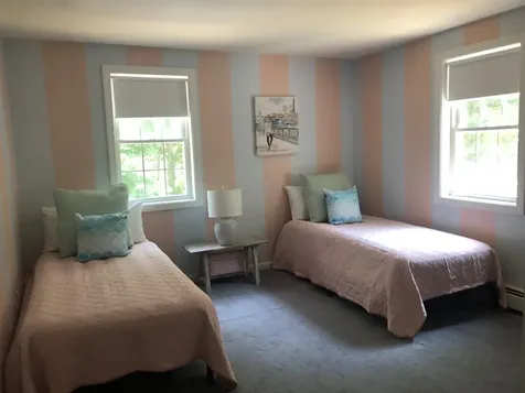 20 Heritage Drive Hampton NH 03842