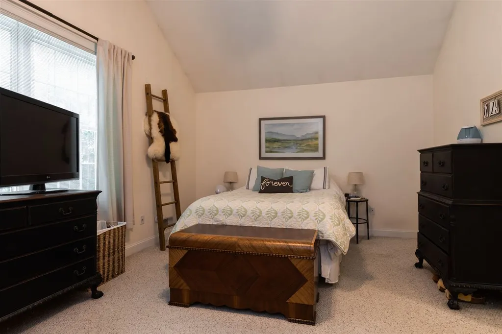 57 Magnolia Lane Newmarket NH 03857