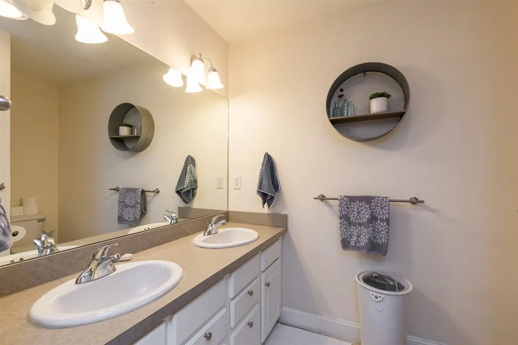 57 Magnolia Lane Newmarket NH 03857