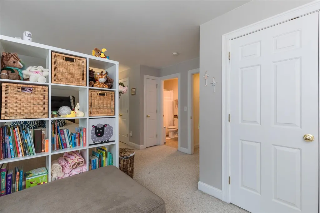 57 Magnolia Lane Newmarket NH 03857