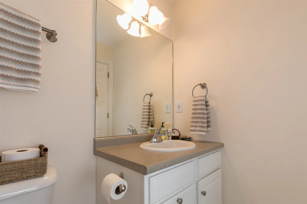 57 Magnolia Lane Newmarket NH 03857