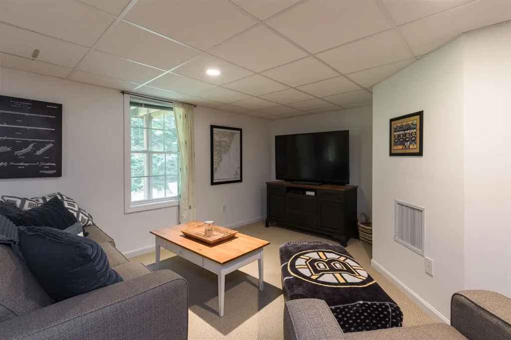 57 Magnolia Lane Newmarket NH 03857