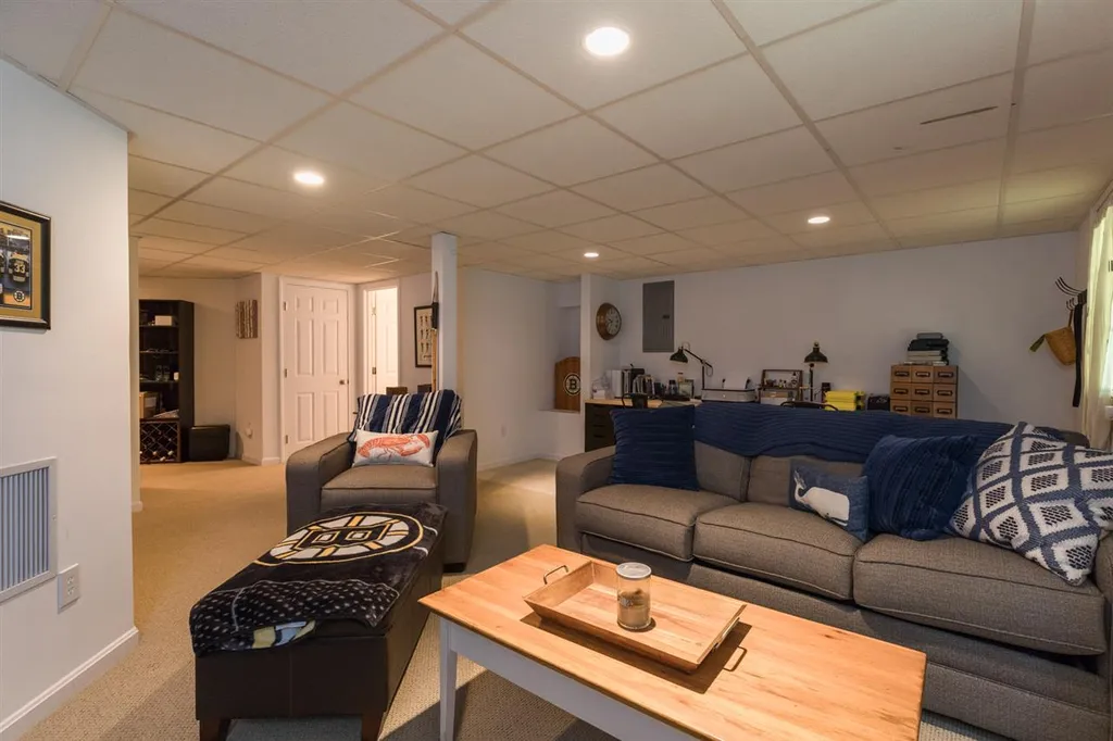 57 Magnolia Lane Newmarket NH 03857