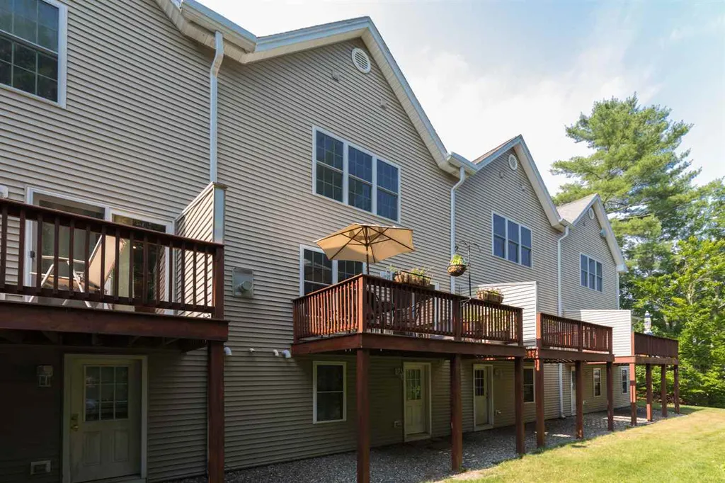 57 Magnolia Lane Newmarket NH 03857