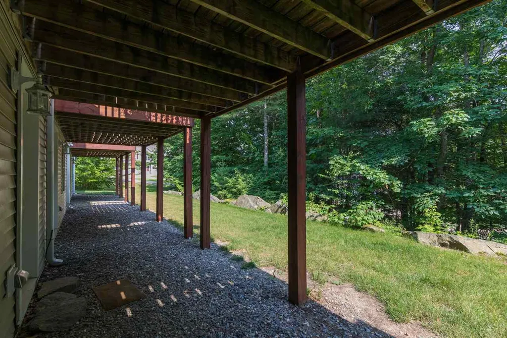 57 Magnolia Lane Newmarket NH 03857