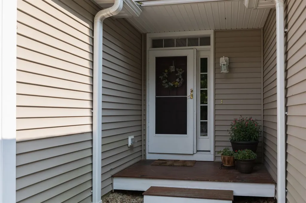 57 Magnolia Lane Newmarket NH 03857