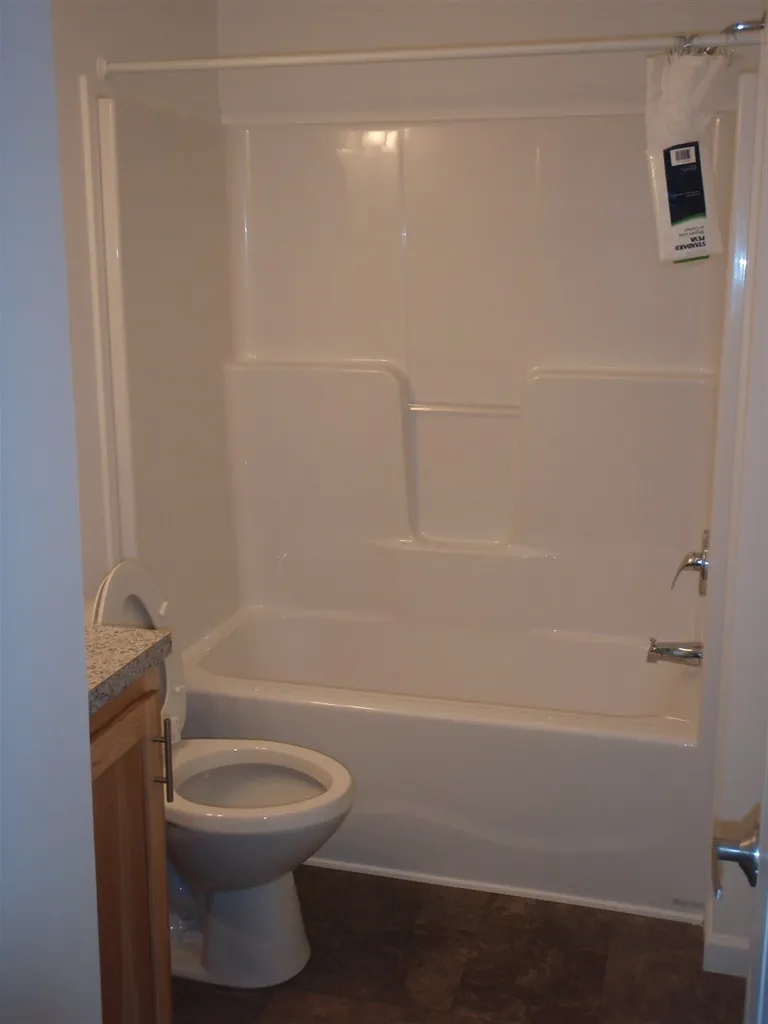 4 Ponderosa Avenue Nashua NH 03062