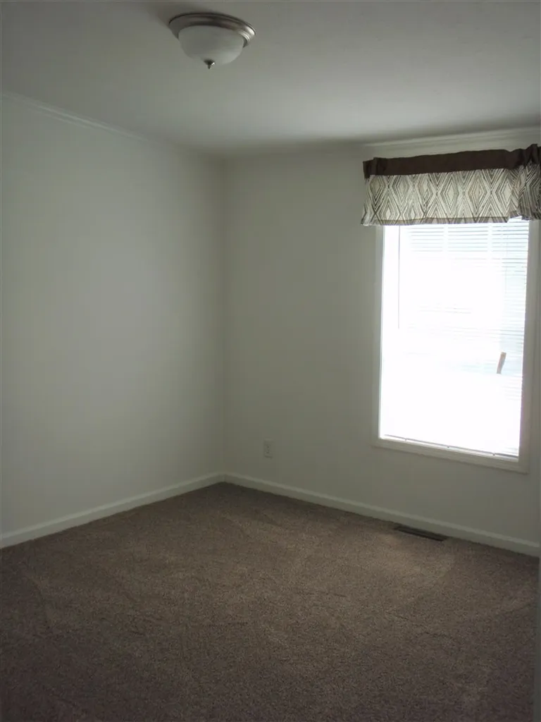4 Ponderosa Avenue Nashua NH 03062