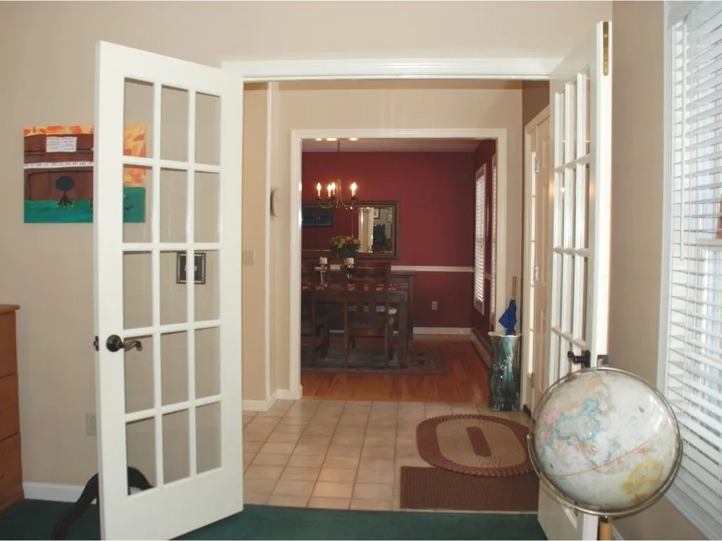 88 Nottingham Lane Burlington VT 05408