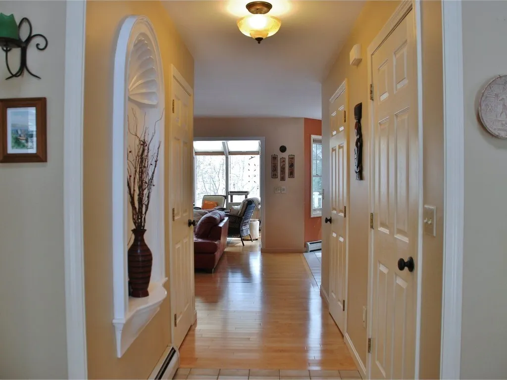 88 Nottingham Lane Burlington VT 05408