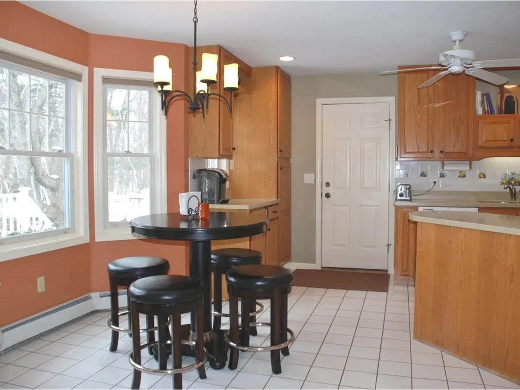 88 Nottingham Lane Burlington VT 05408