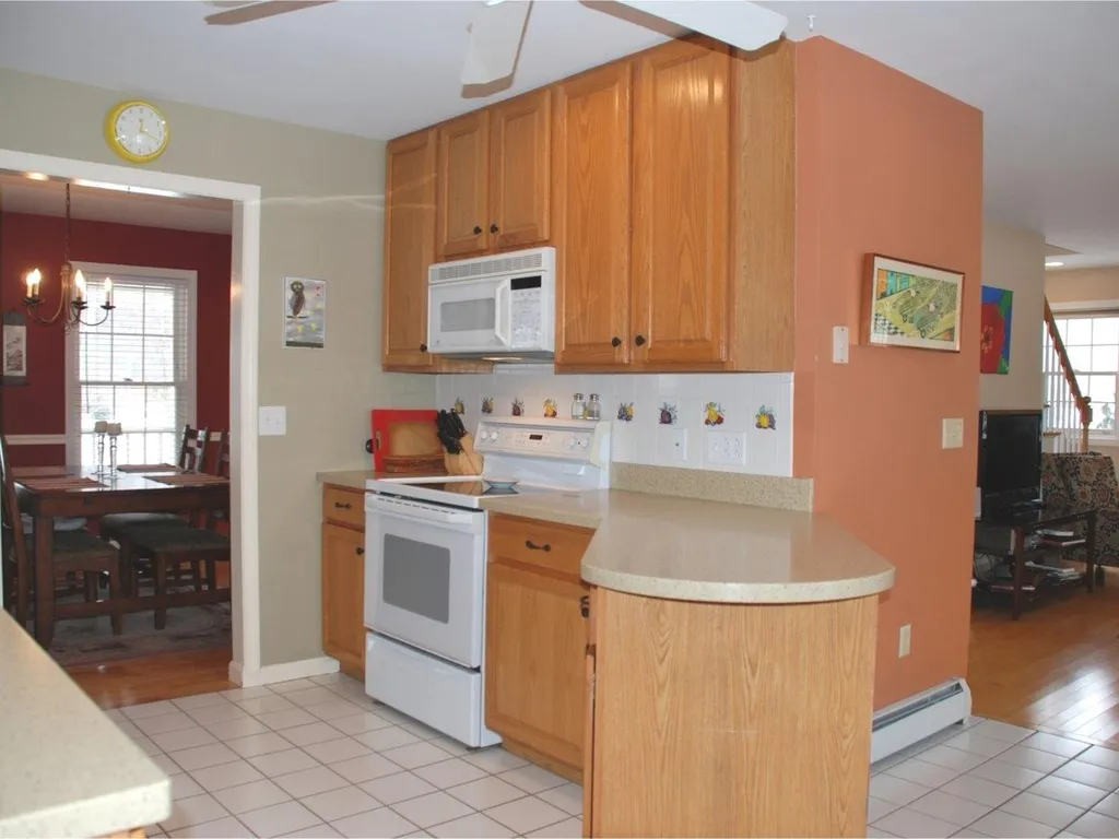 88 Nottingham Lane Burlington VT 05408