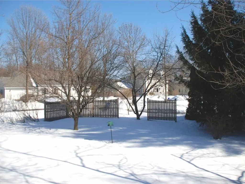 88 Nottingham Lane Burlington VT 05408