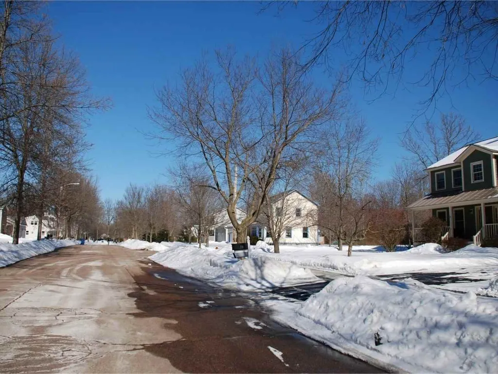 88 Nottingham Lane Burlington VT 05408