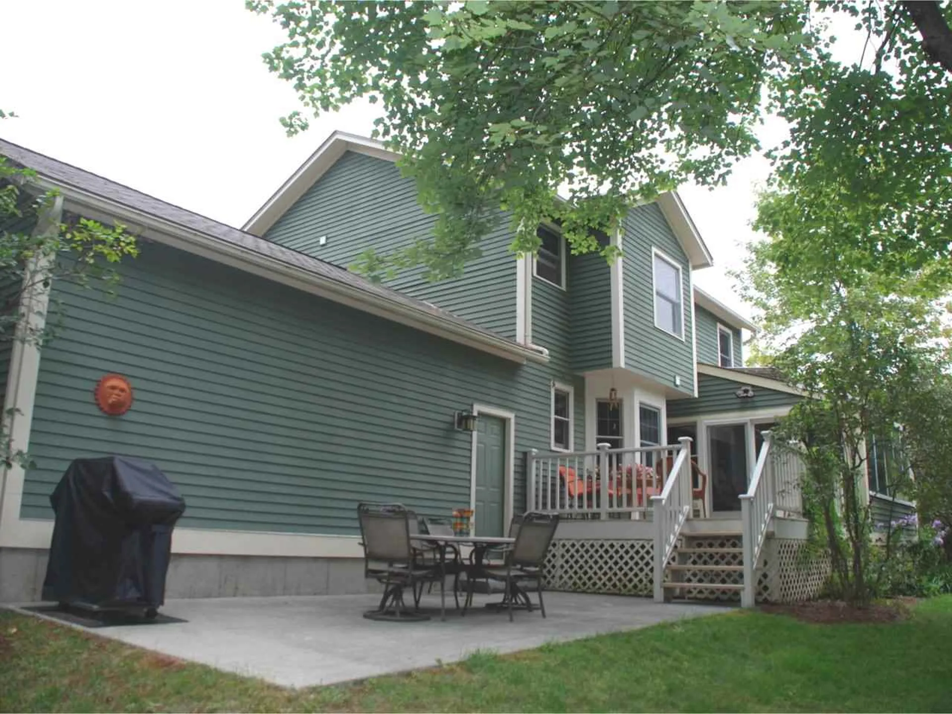 88 Nottingham Lane Burlington VT 05408
