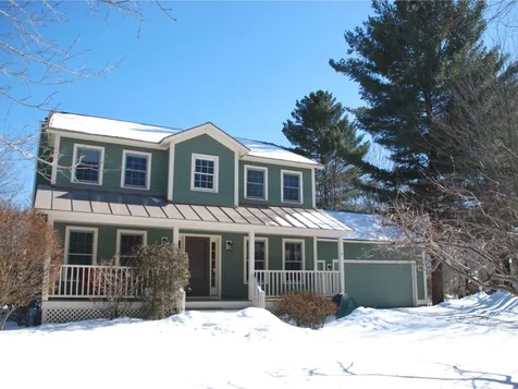 88 Nottingham Lane Burlington VT 05408
