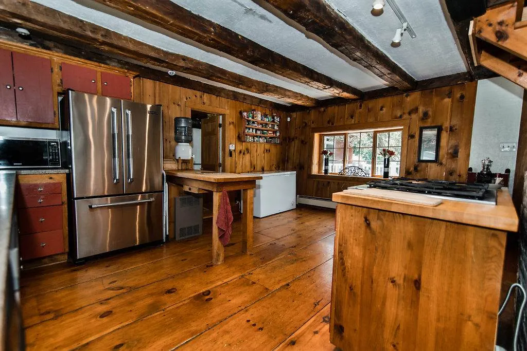 42 Buttermilk Lane Middleton NH 03887