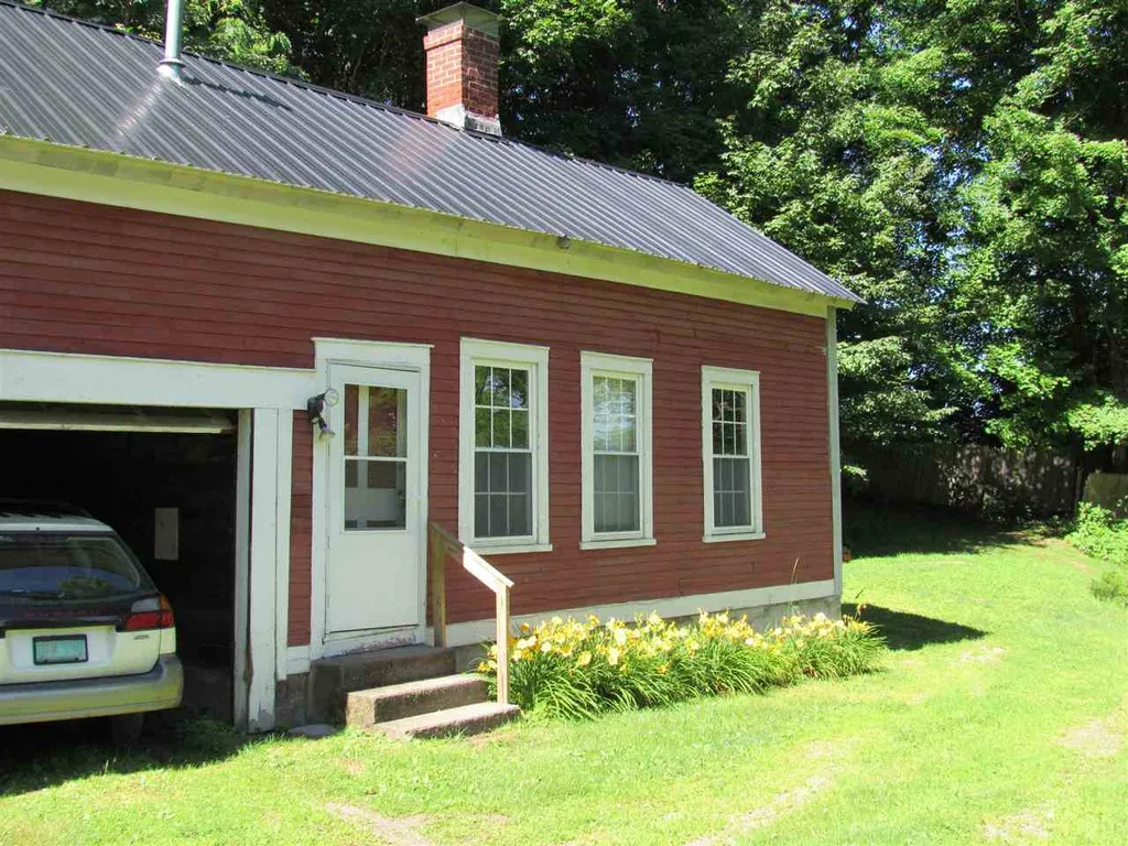692 Miller Road Dummerston VT 05346
