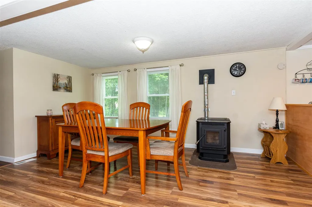 58 Fordway Extension Derry NH 03038