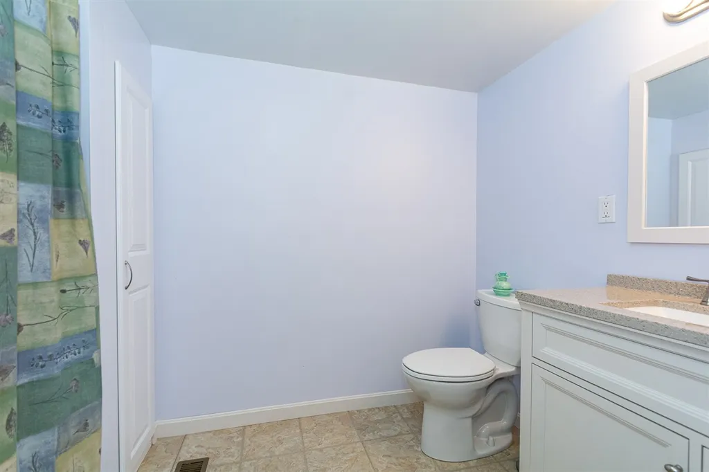 58 Fordway Extension Derry NH 03038