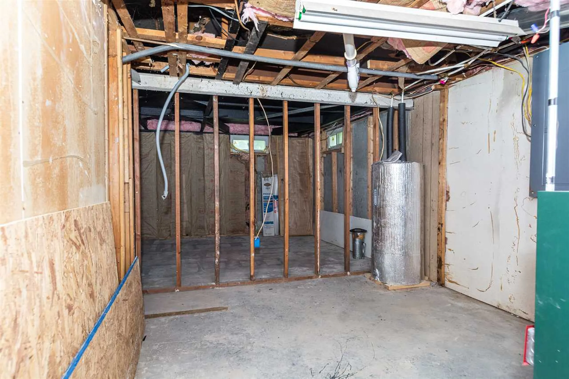 58 Fordway Extension Derry NH 03038