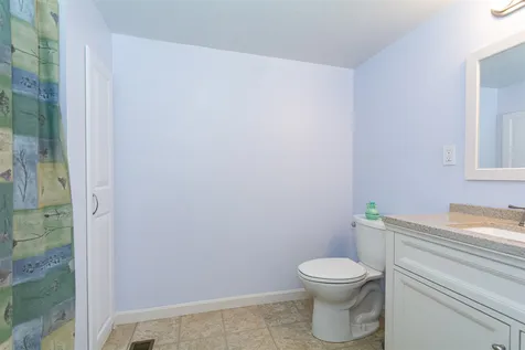 58 Fordway Extension Derry NH 03038