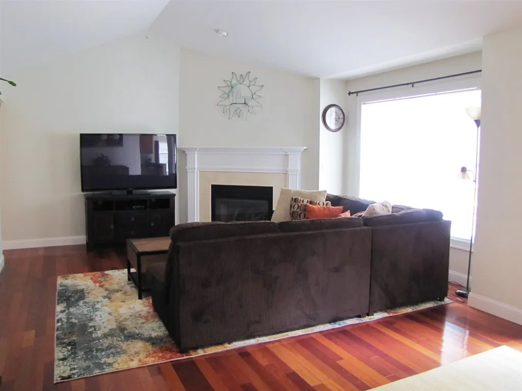 1-2 Risloves Way Fremont NH 03044