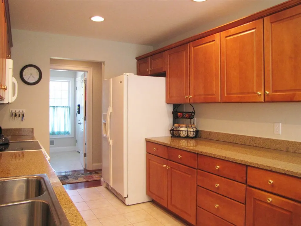 1-2 Risloves Way Fremont NH 03044